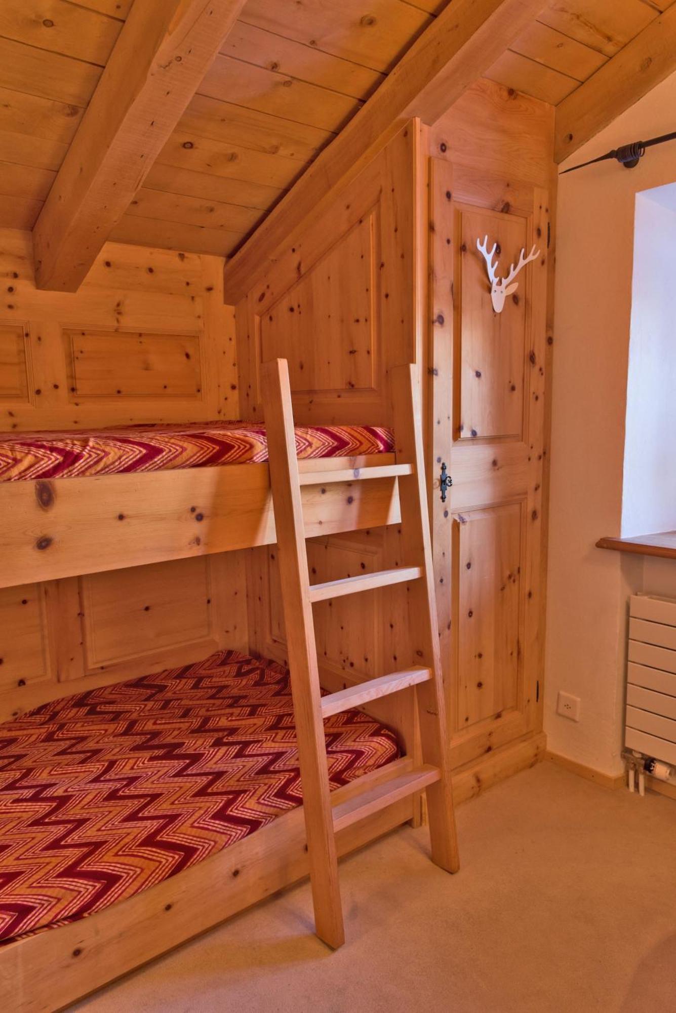 Chalet Gulas - La Punt-Chamues-ch Exterior foto