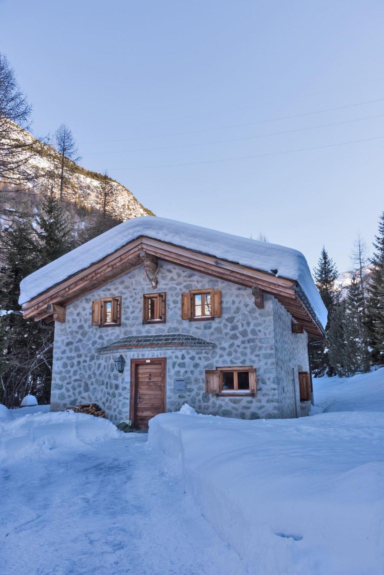 Chalet Gulas - La Punt-Chamues-ch Exterior foto